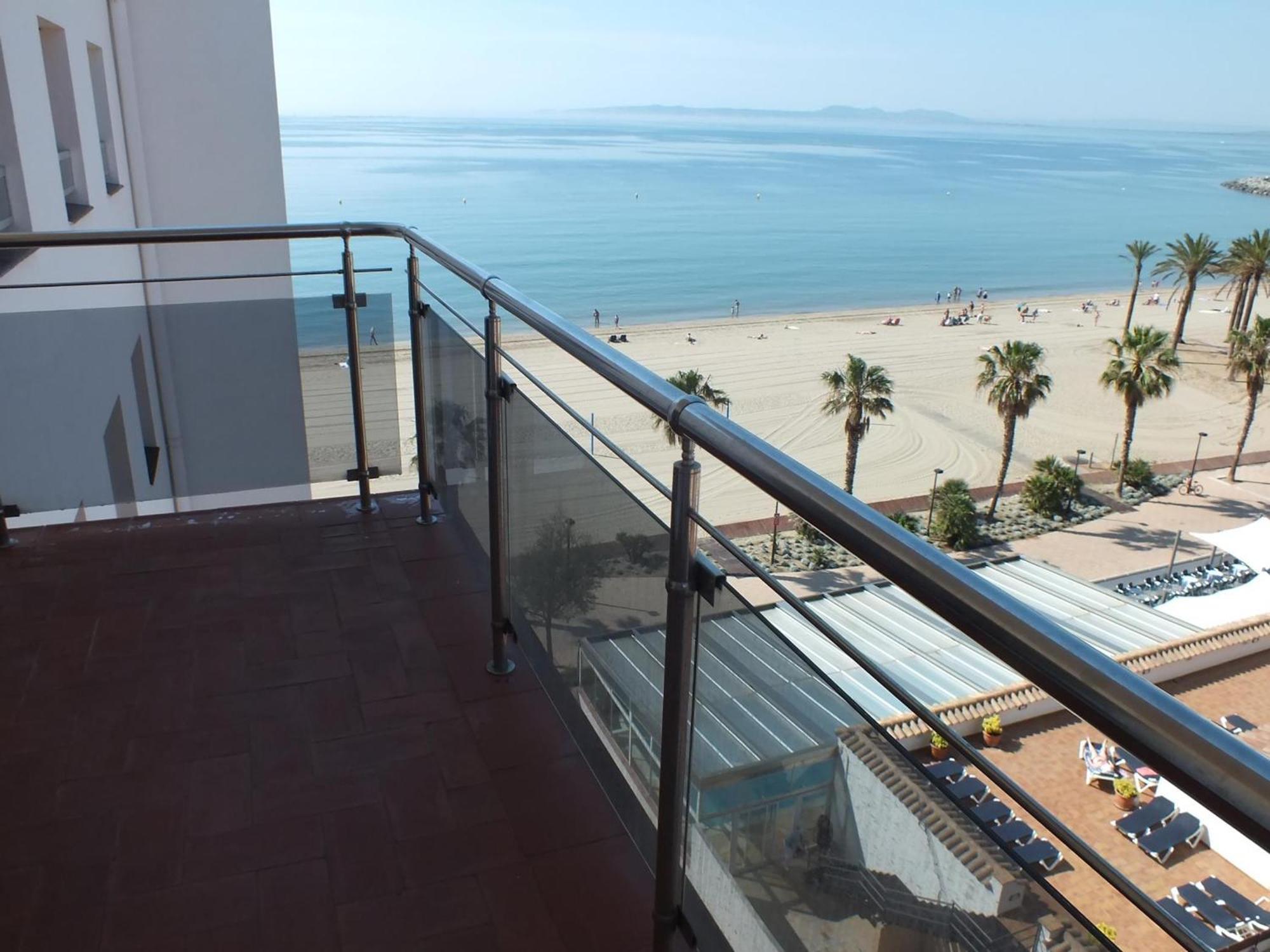 6 Pers, Frente Al Mar, Terraza, Parking, Tv Canales Franceses - Es-204-68 Roses